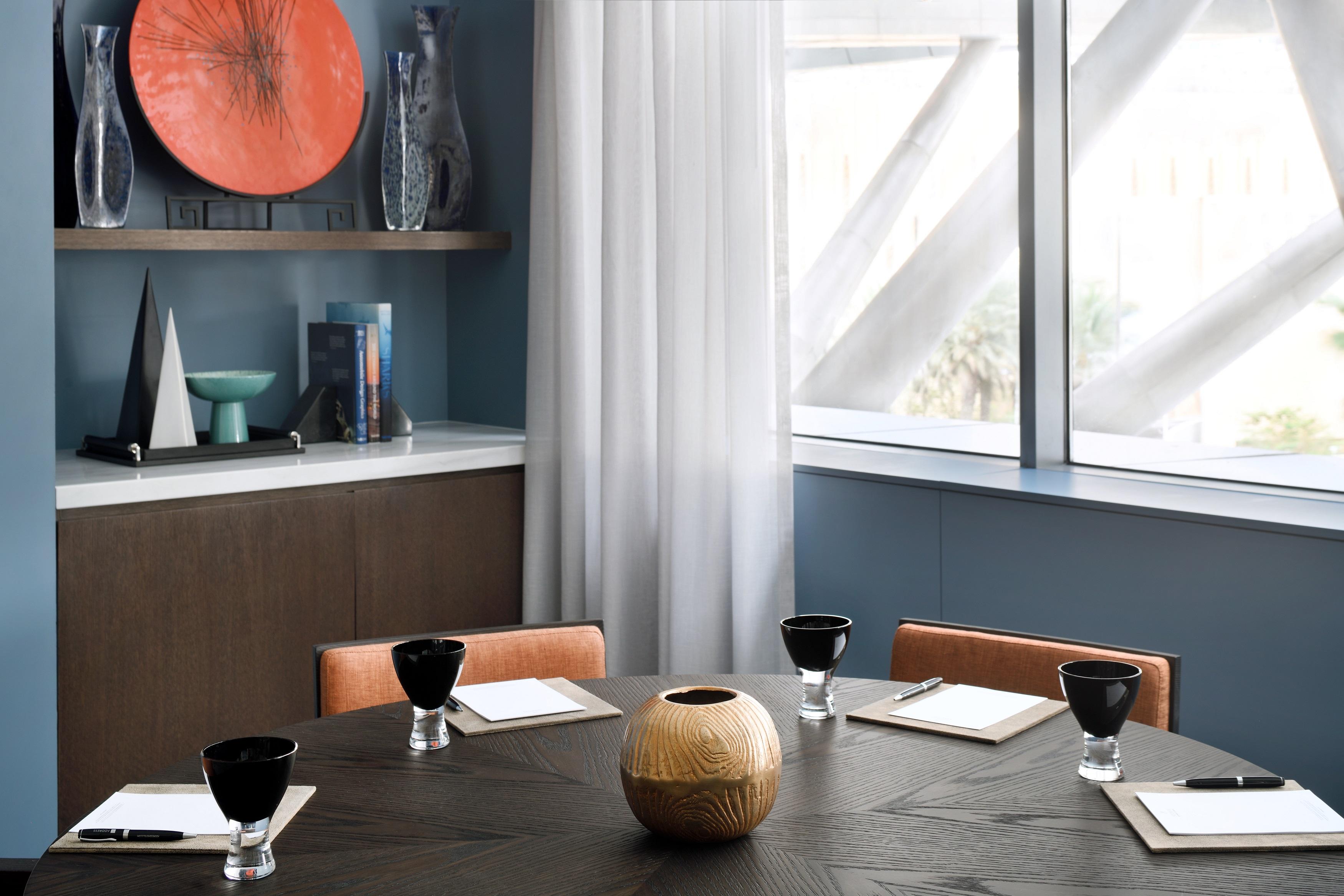 แอดเดรส ดาวน์ทาวน์ Hotel ดูไบ ภายนอก รูปภาพ The Boardroom at the W South Beach