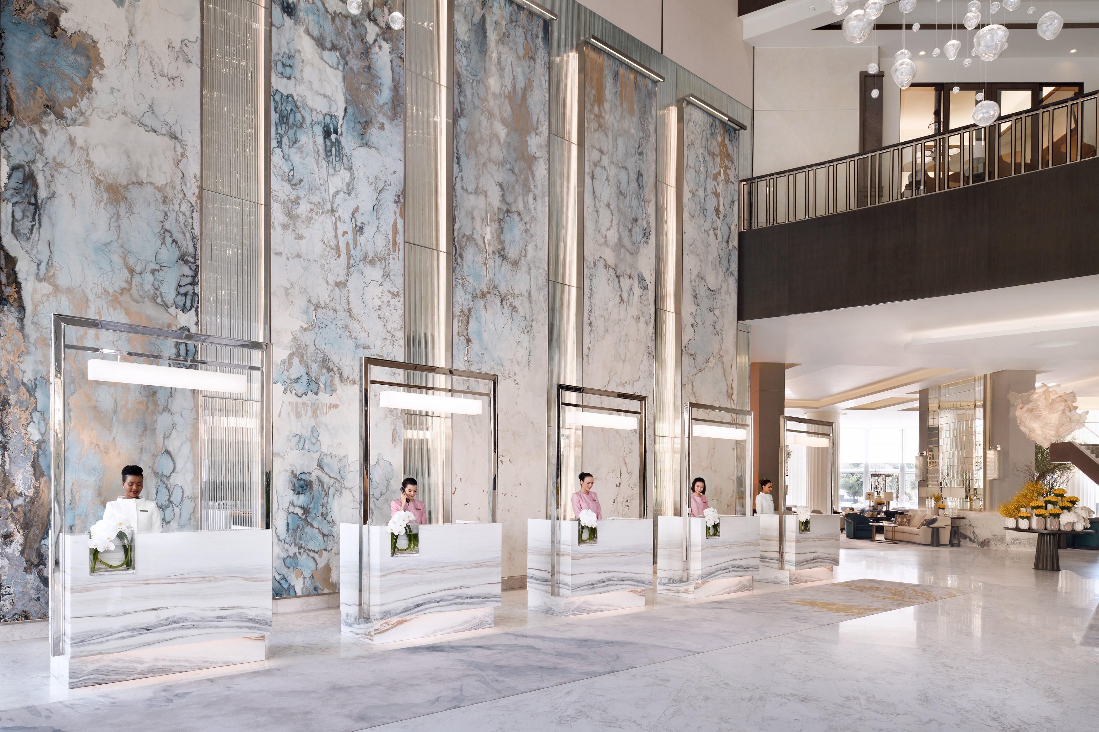 แอดเดรส ดาวน์ทาวน์ Hotel ดูไบ ภายนอก รูปภาพ The lobby of the hotel